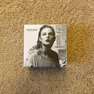 Taylor Swift reputation snake ring